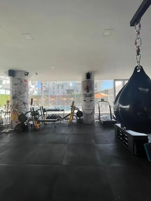 Modern Apartment With Pool At Cfc 卡萨布兰卡